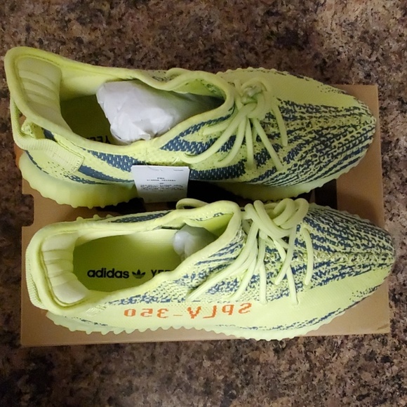 **DEADSTOCK 100% AUTHENTIC YEEZY 350 V2 - Picture 3 of 8